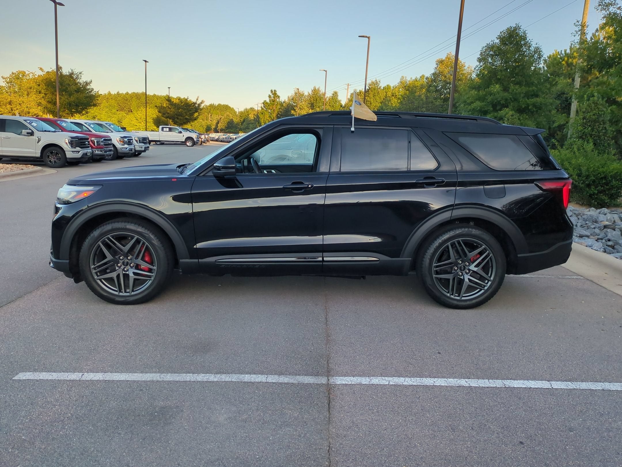 2025 Ford Explorer ST