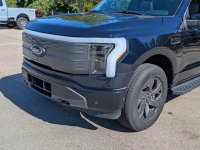 2023 Ford F-150 Lightning LARIAT
