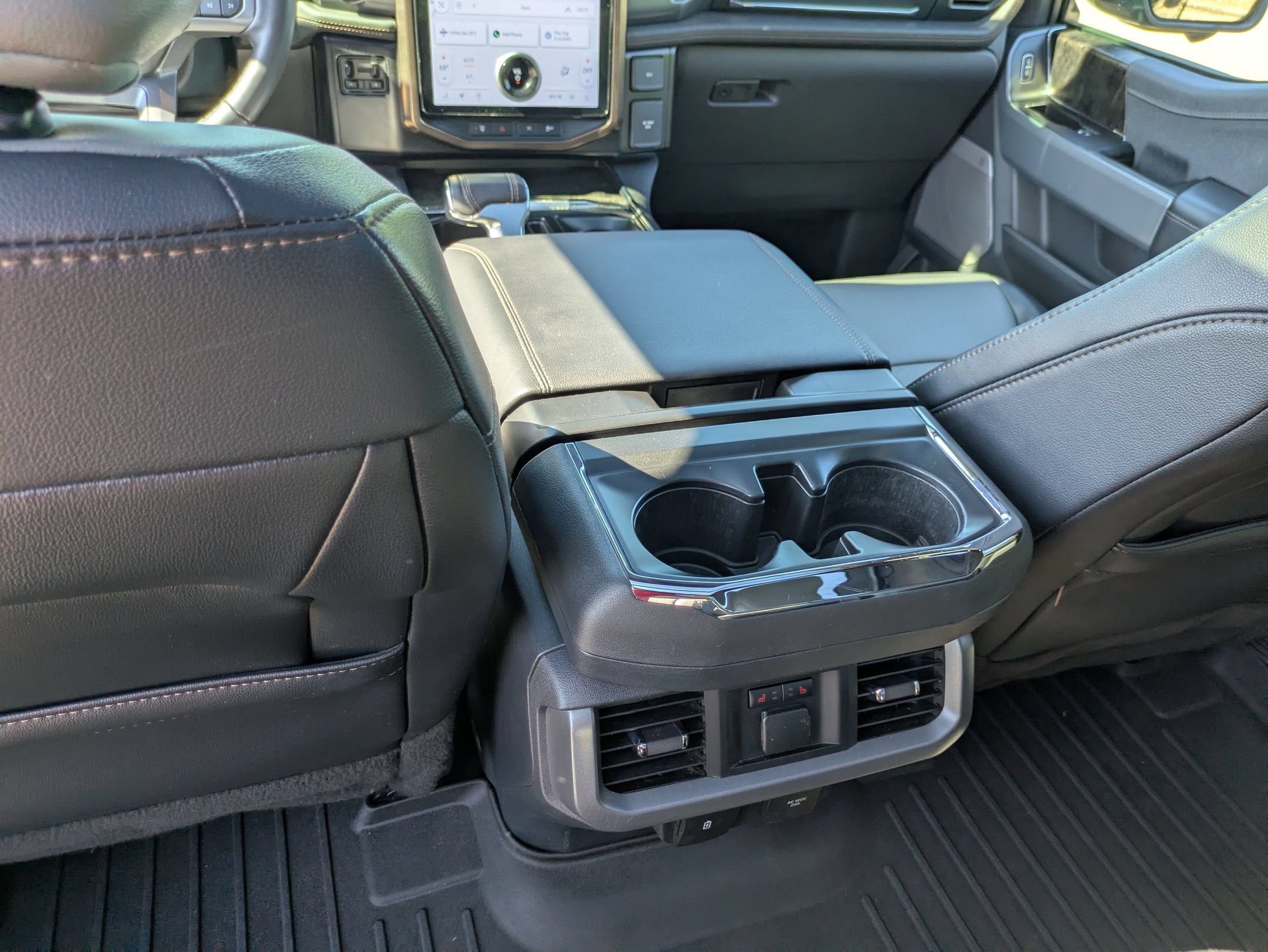 2023 Ford F-150 Lightning LARIAT