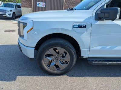 2024 Ford F-150 Lightning Flash