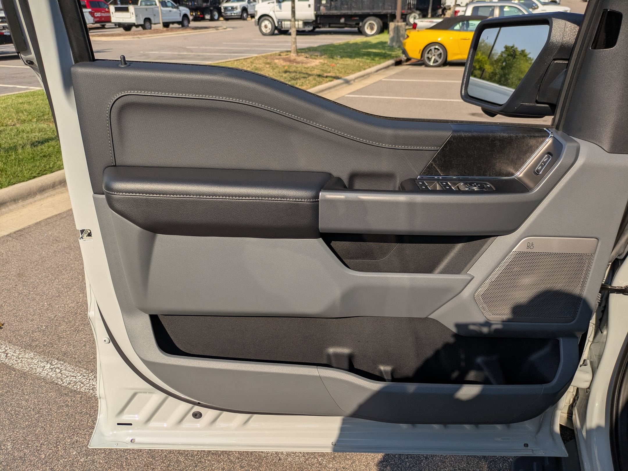 2024 Ford F-150 Lightning Flash