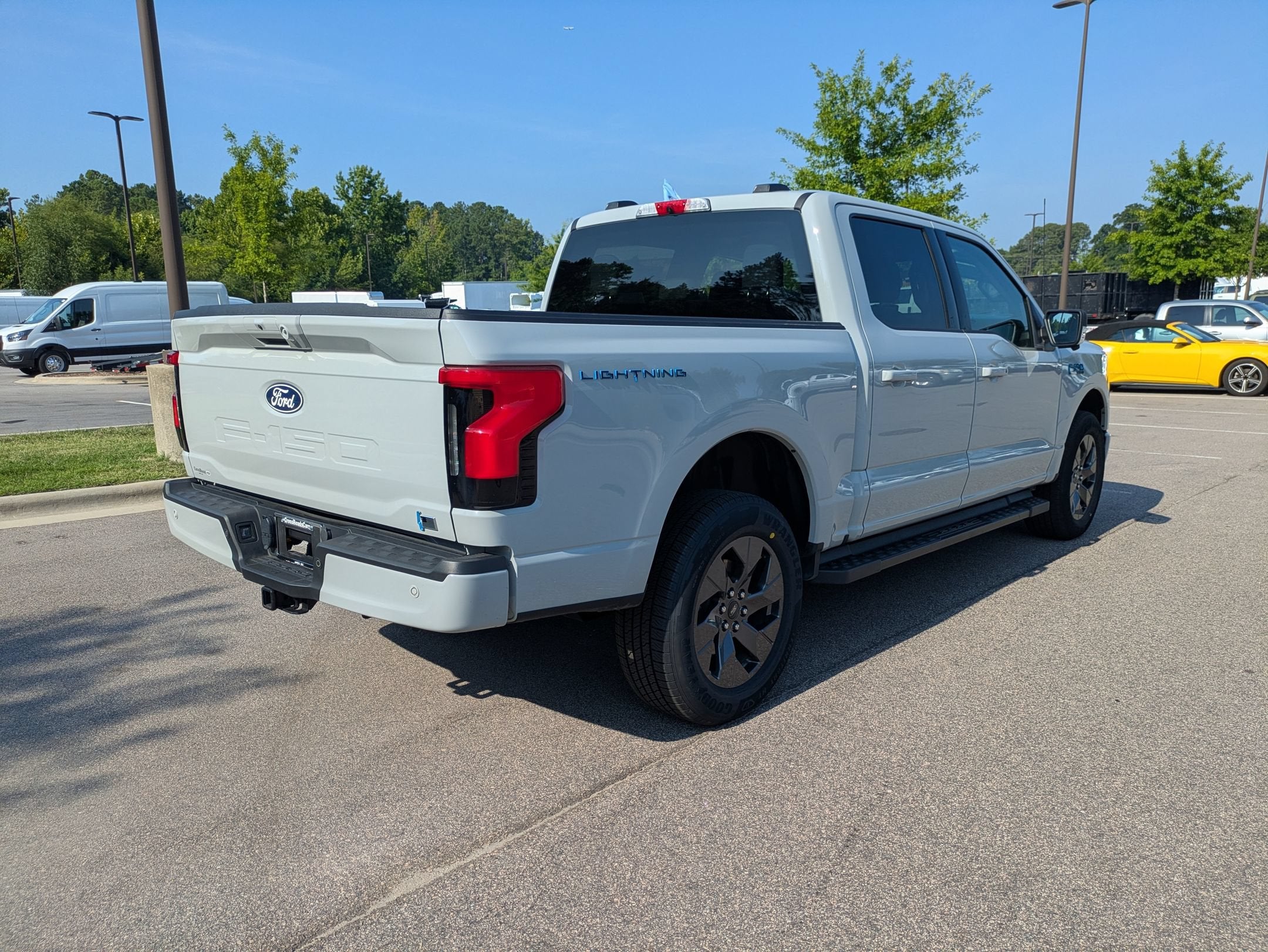 2024 Ford F-150 Lightning Flash