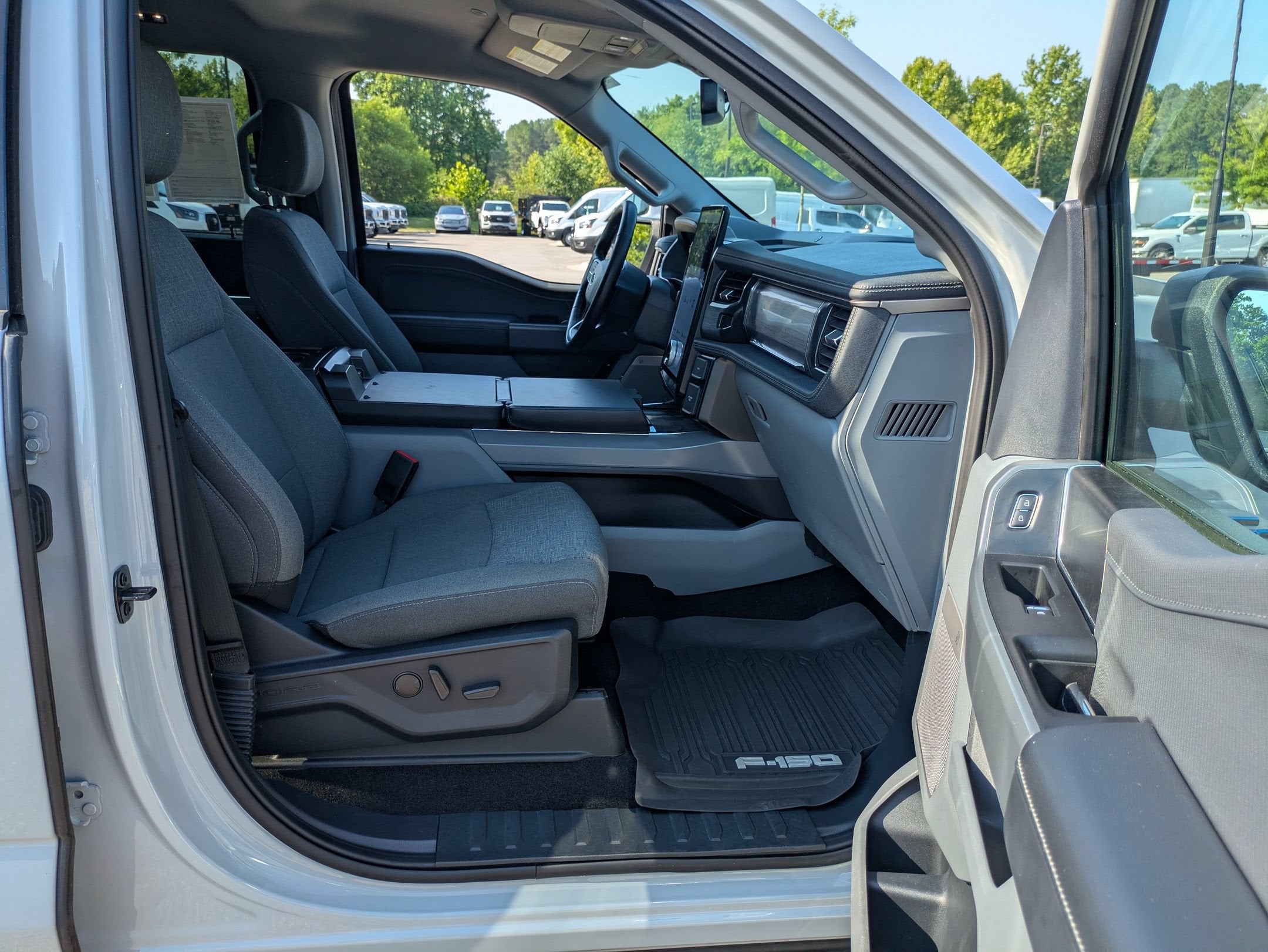 2024 Ford F-150 Lightning Flash