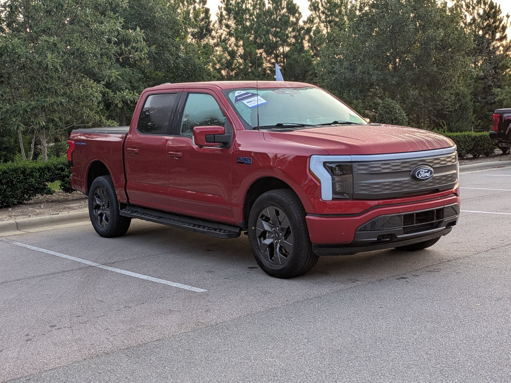 2024 Ford F-150 Lightning LARIAT