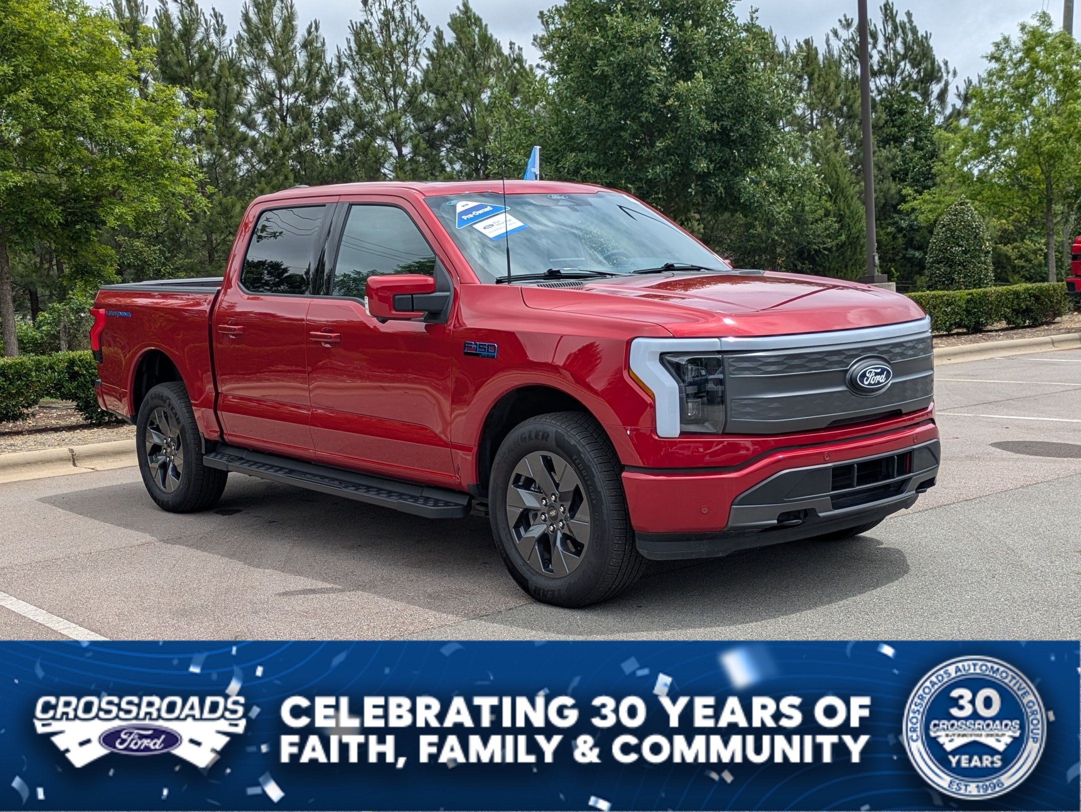 2025 Ford F-150 Lightning LARIAT