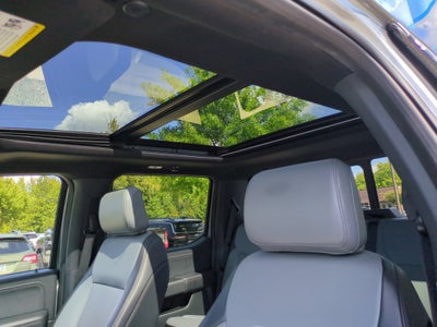 2025 Ford F-150 Lightning LARIAT
