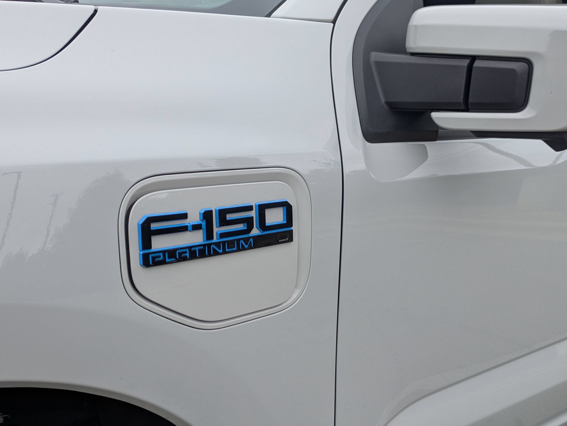 2024 Ford F-150 Lightning Platinum