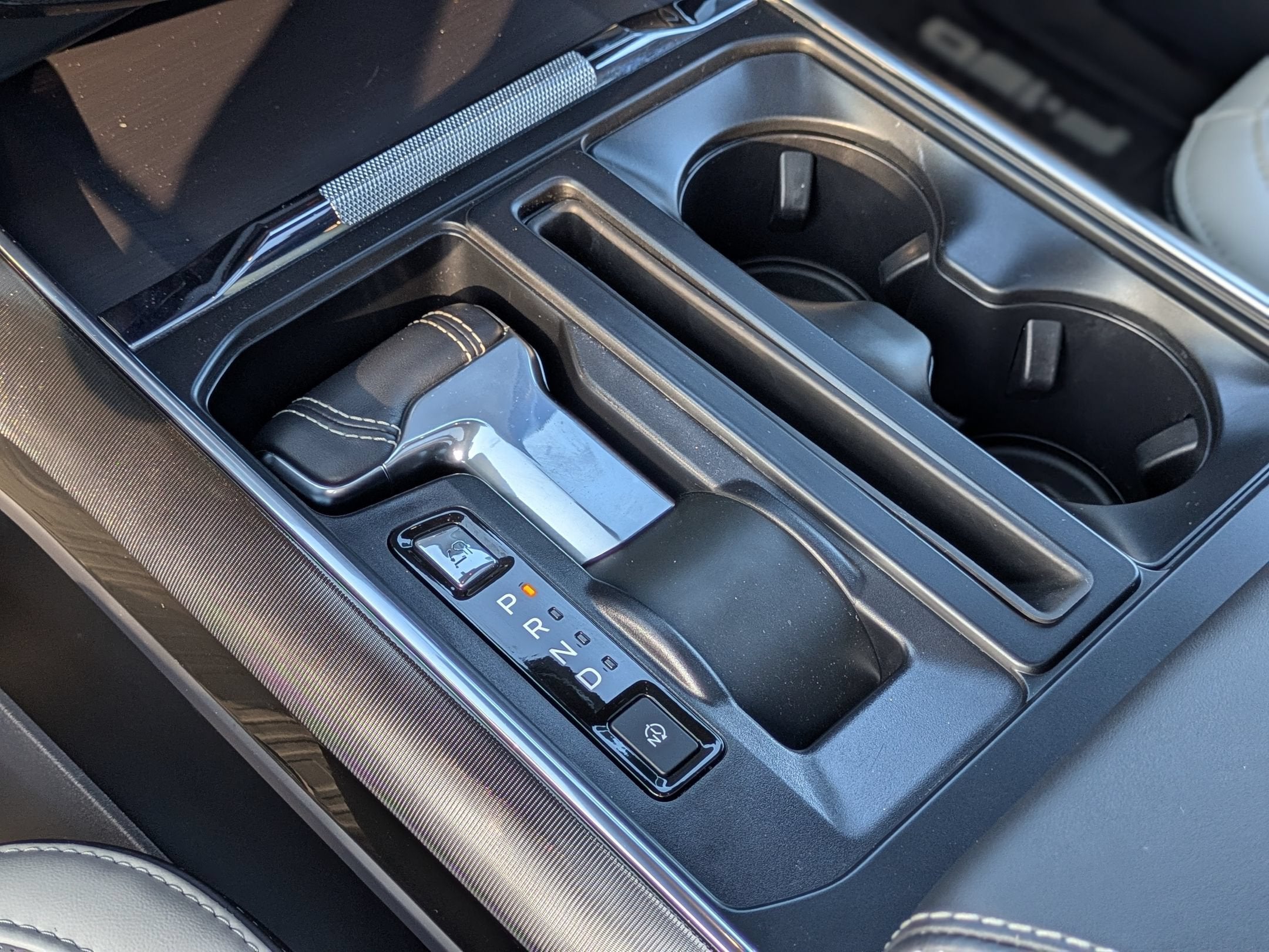 2025 Ford F-150 Lightning Platinum