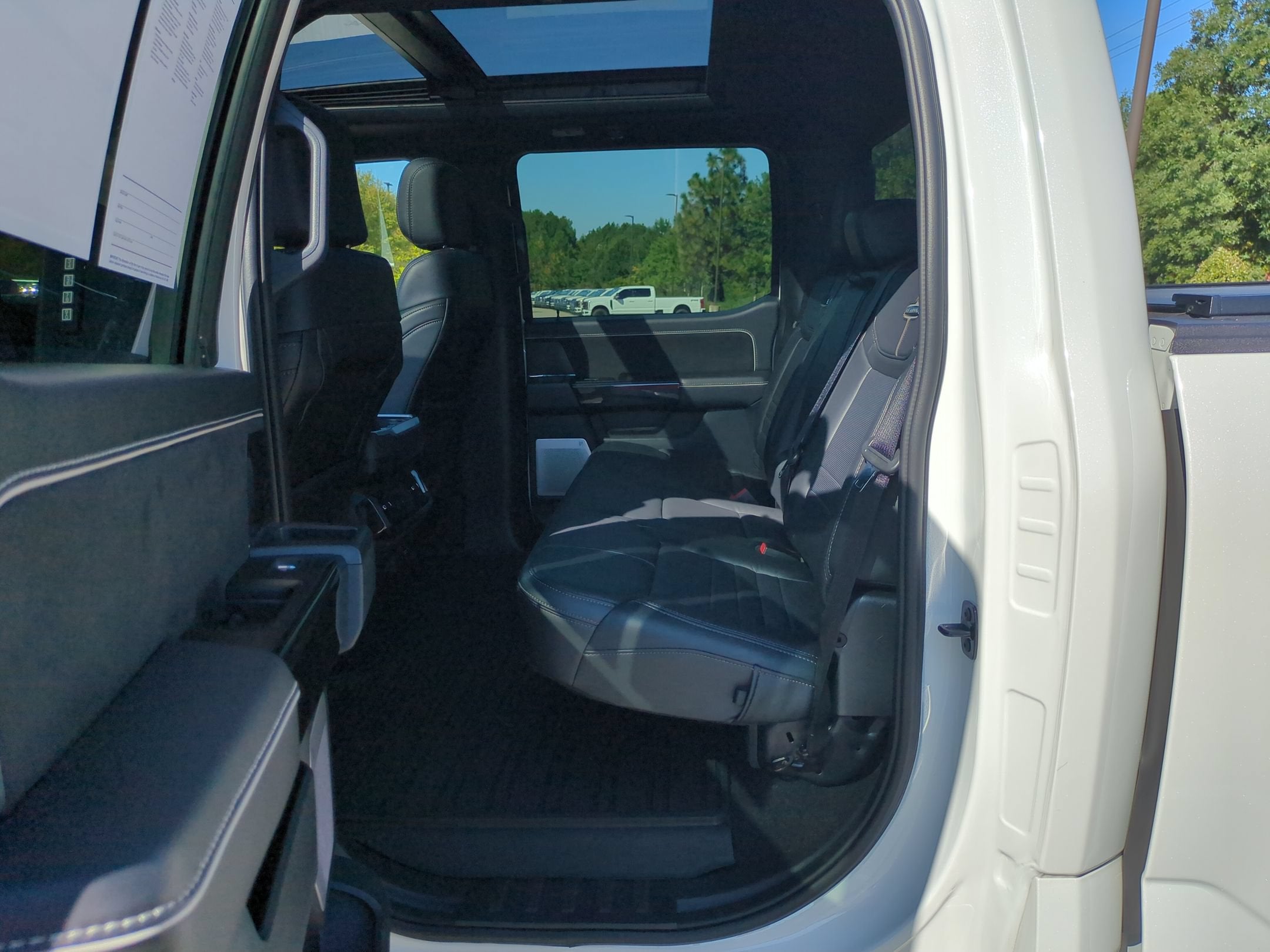 2025 Ford F-150 Lightning Platinum