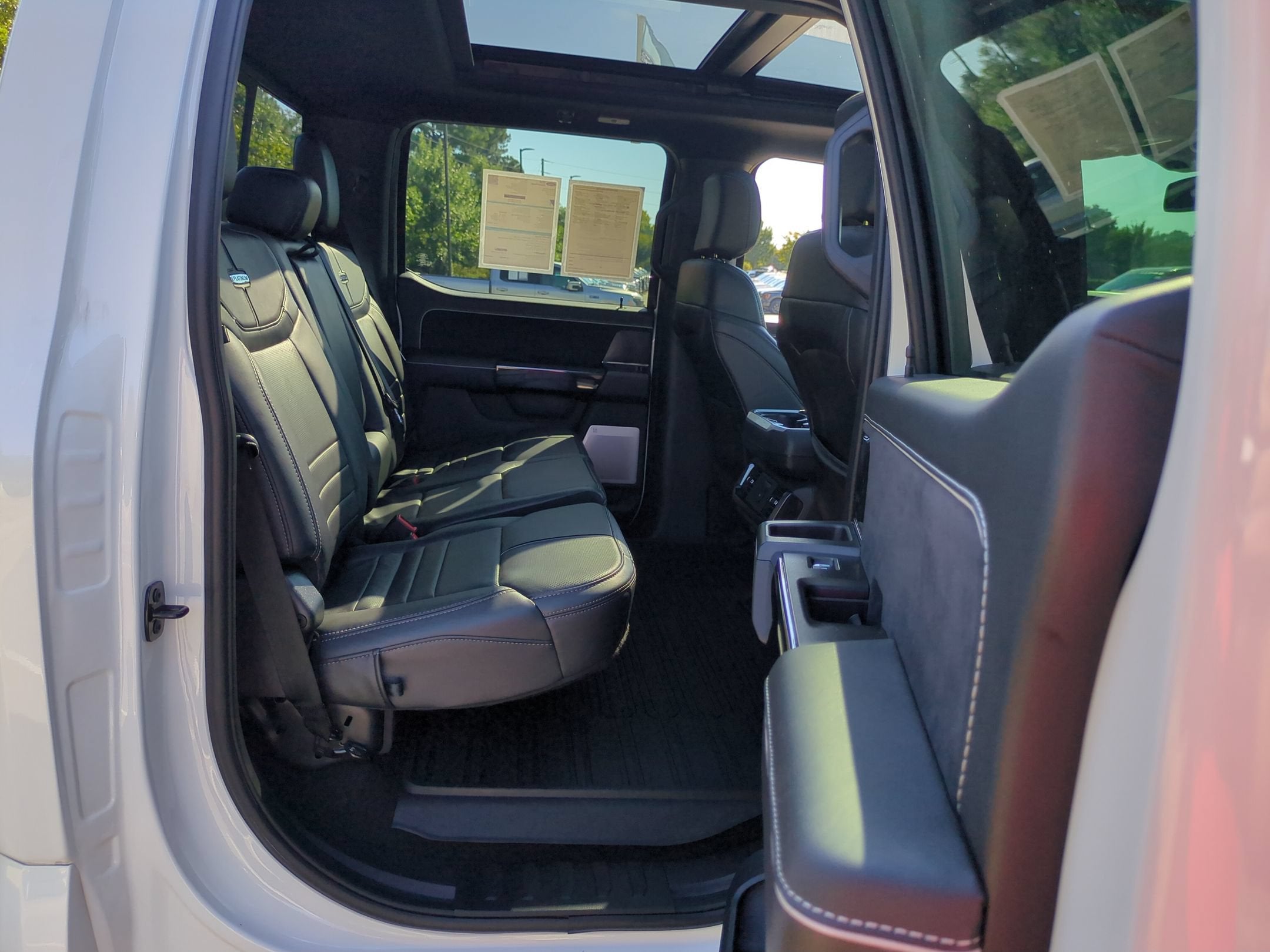 2025 Ford F-150 Lightning Platinum