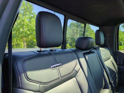 2025 Ford F-150 Lightning Platinum