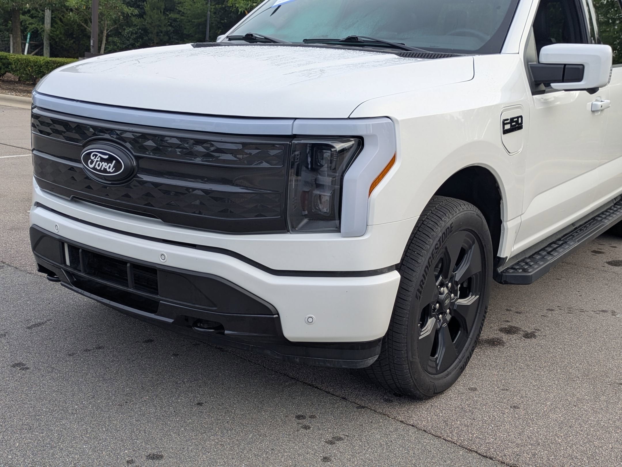 2025 Ford F-150 Lightning Platinum