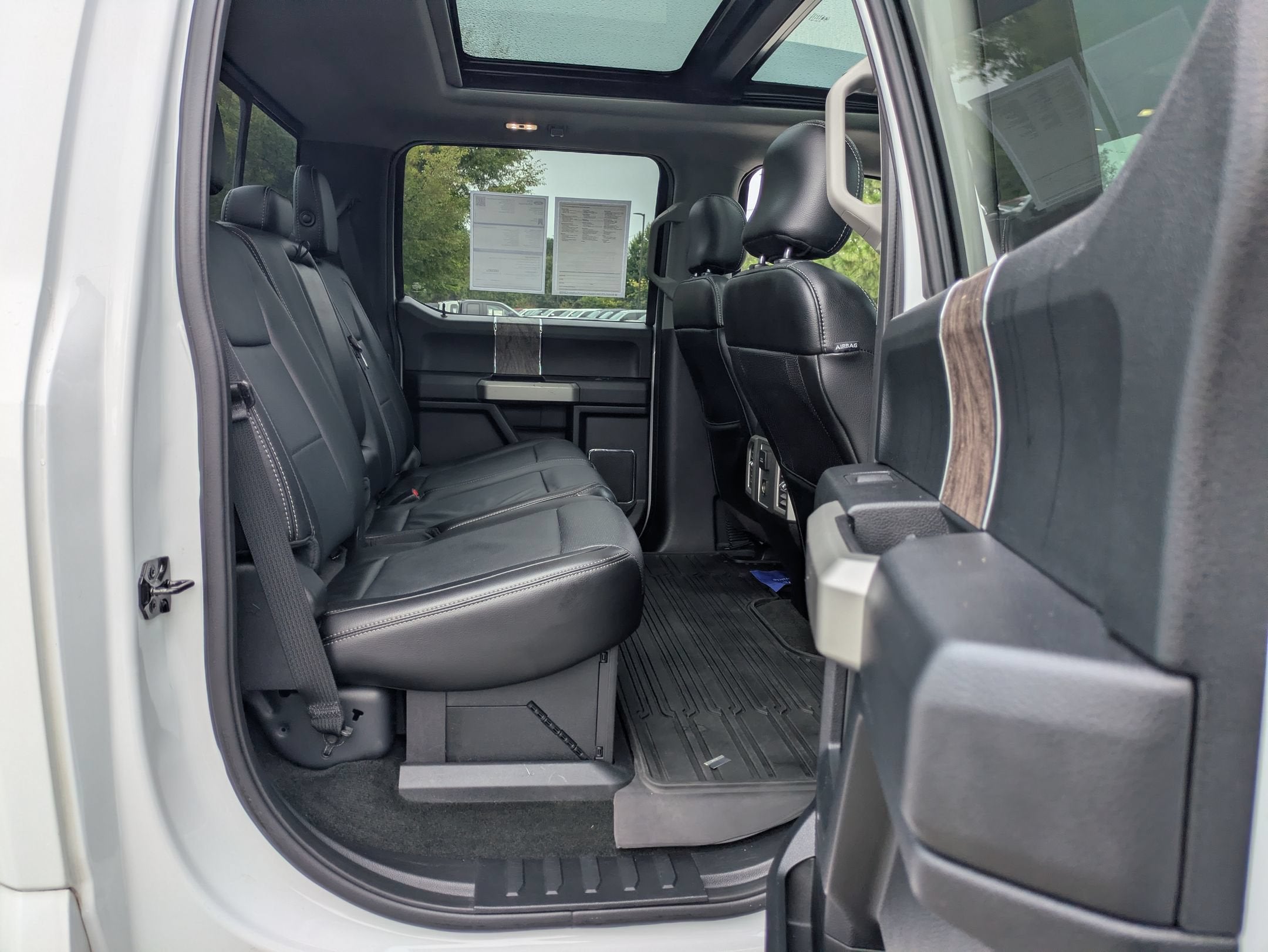 2017 Ford Super Duty F-250 SRW Lariat