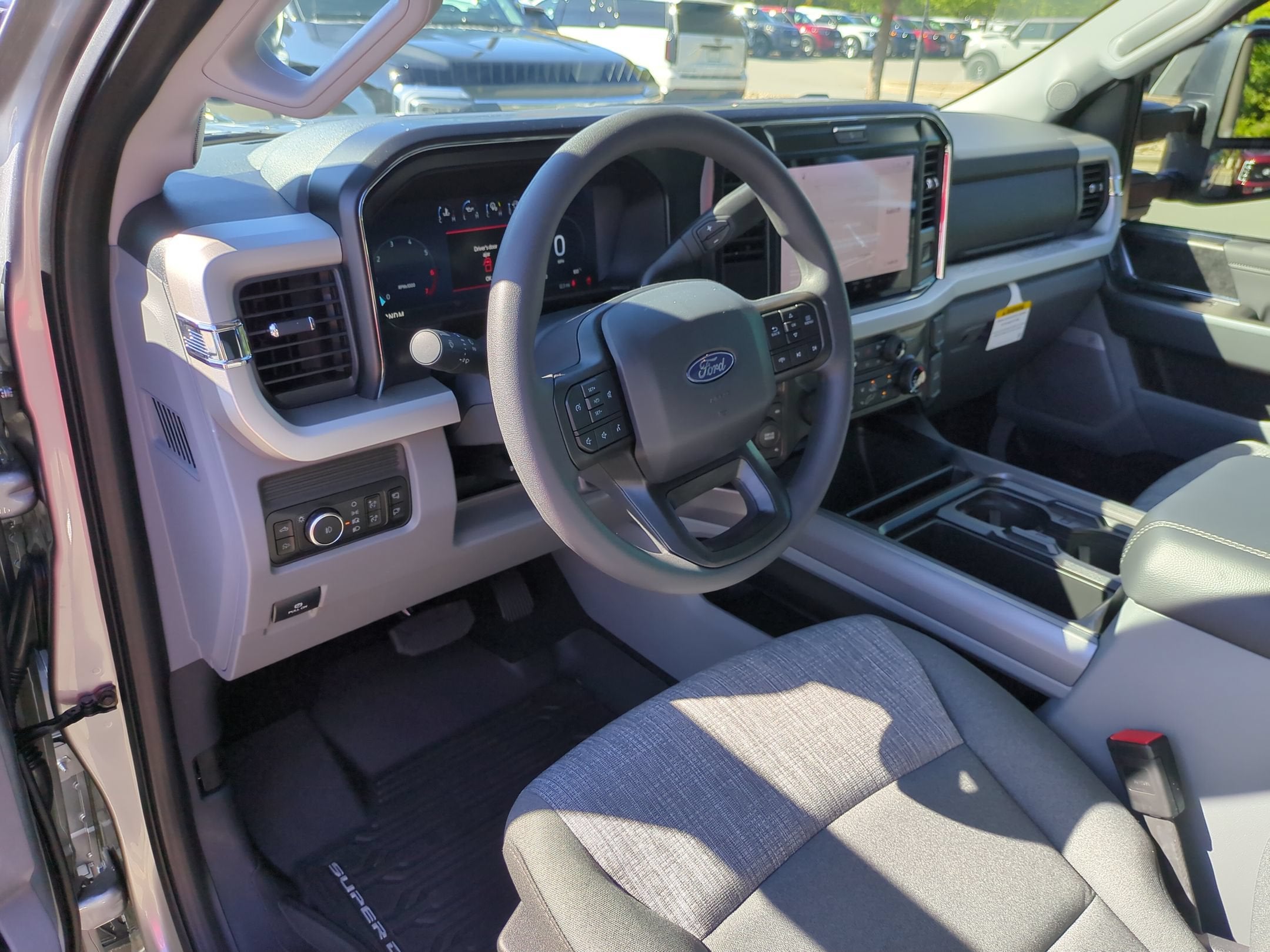 2027 Ford Super Duty F-250 SRW XLT