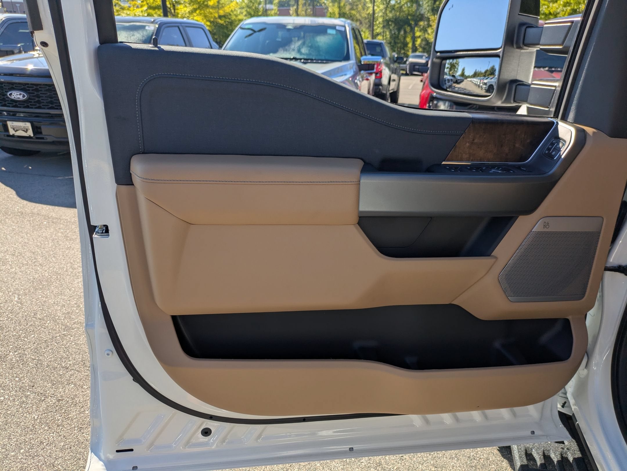 2027 Ford Super Duty F-250 SRW LARIAT