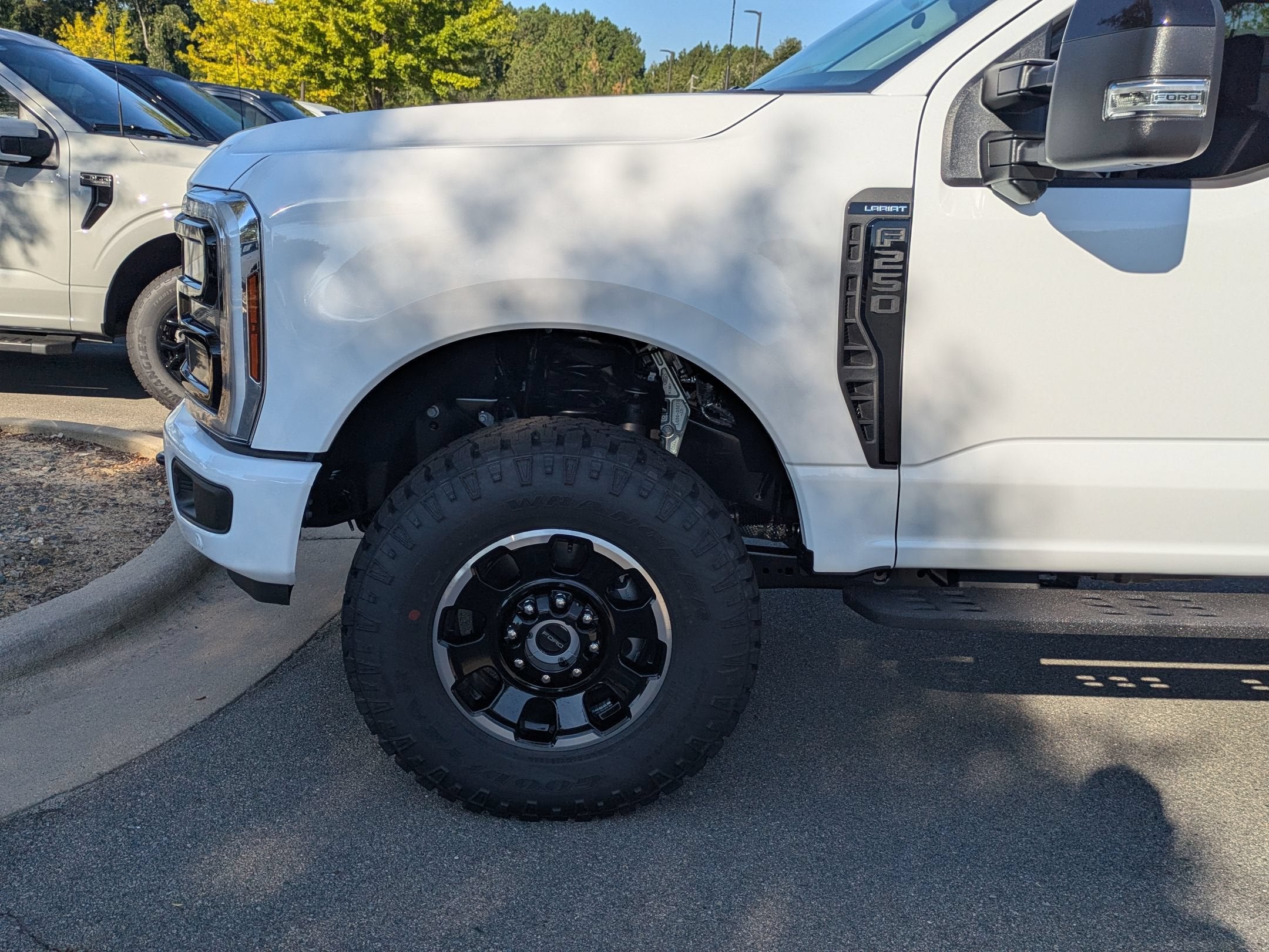 2027 Ford Super Duty F-250 SRW LARIAT