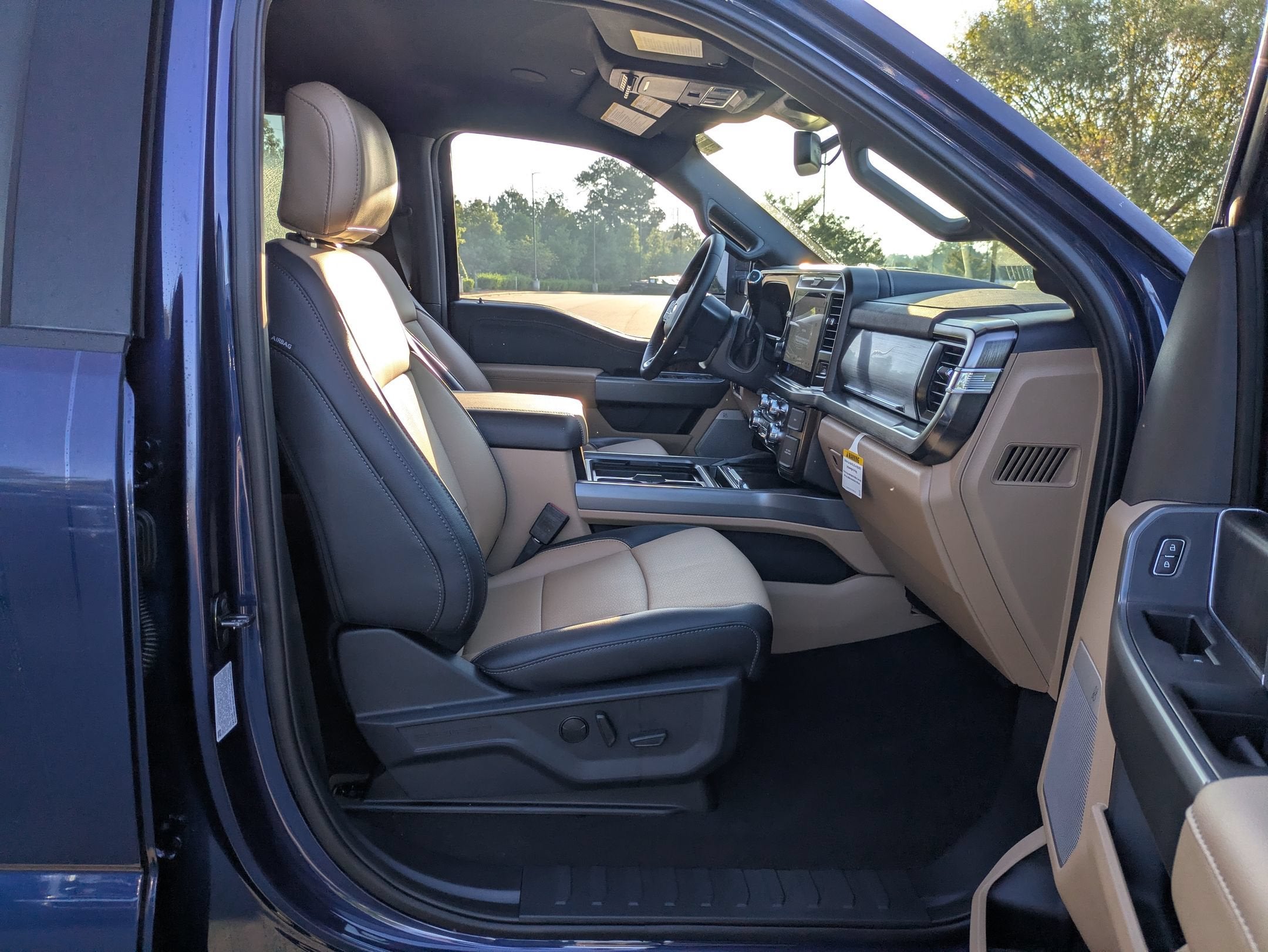 2027 Ford Super Duty F-250 SRW LARIAT