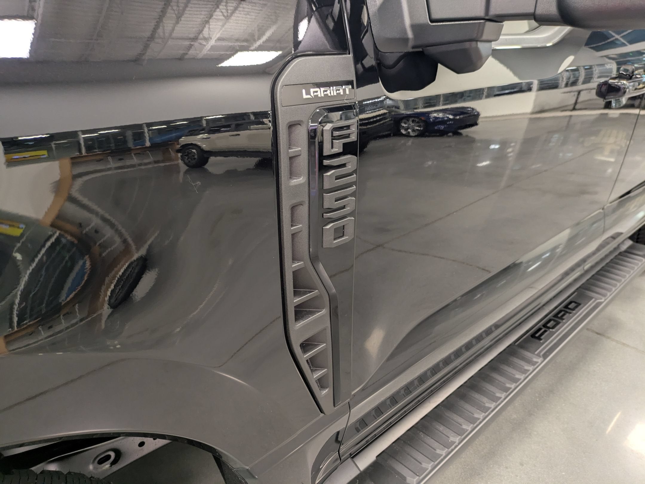 2027 Ford Super Duty F-250 SRW LARIAT