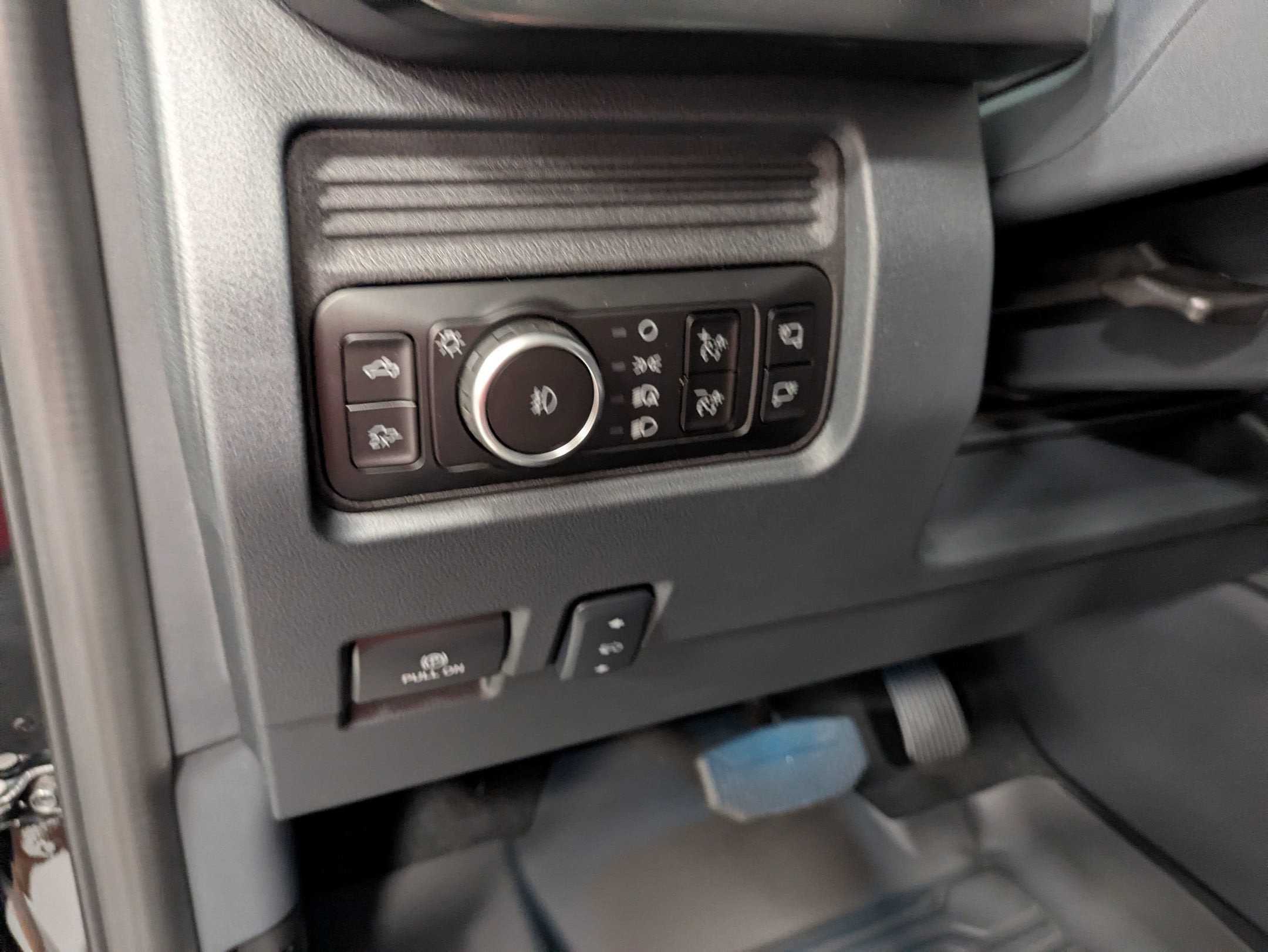 2027 Ford Super Duty F-250 SRW LARIAT