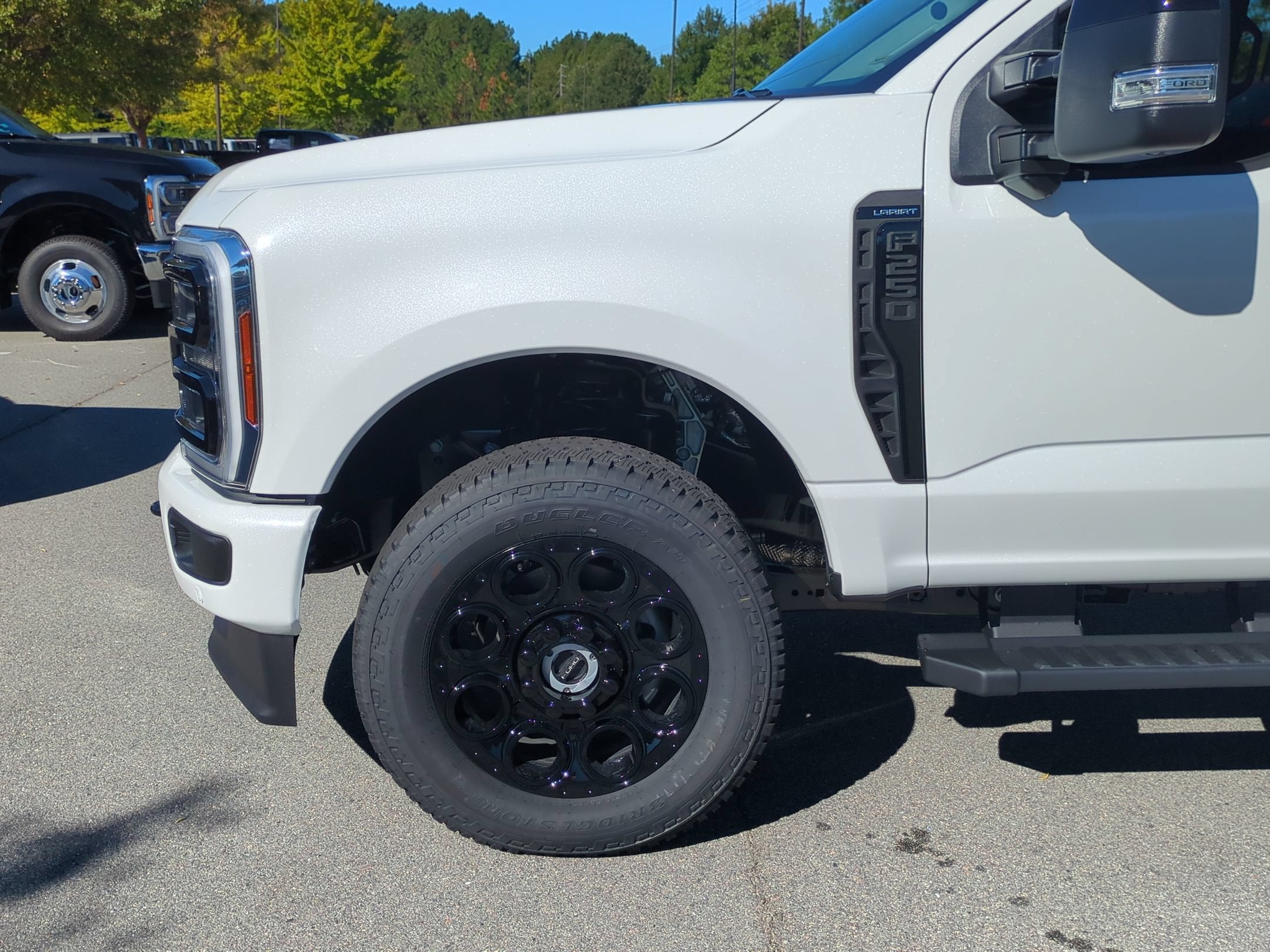2027 Ford Super Duty F-250 SRW LARIAT