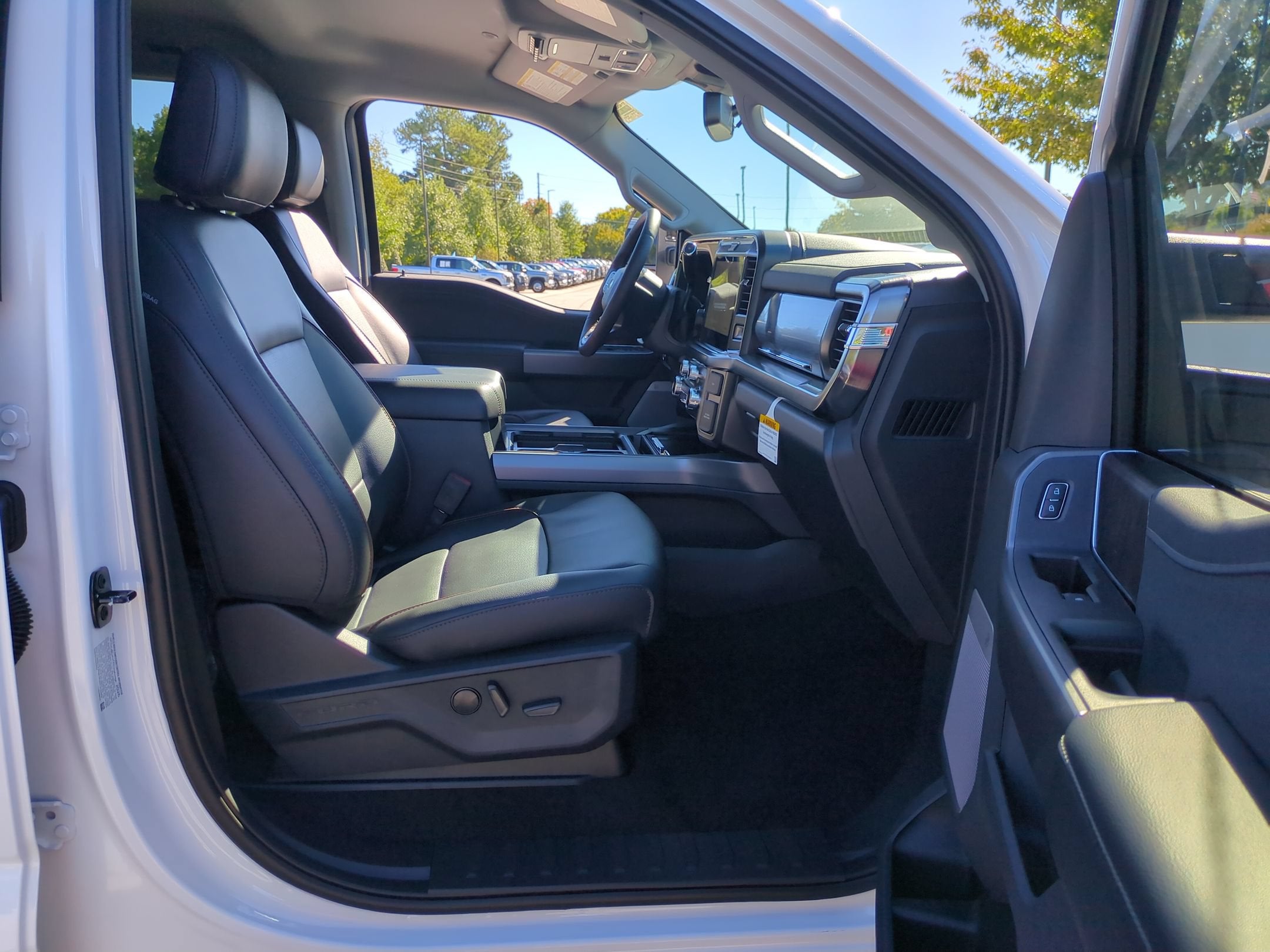 2027 Ford Super Duty F-250 SRW LARIAT