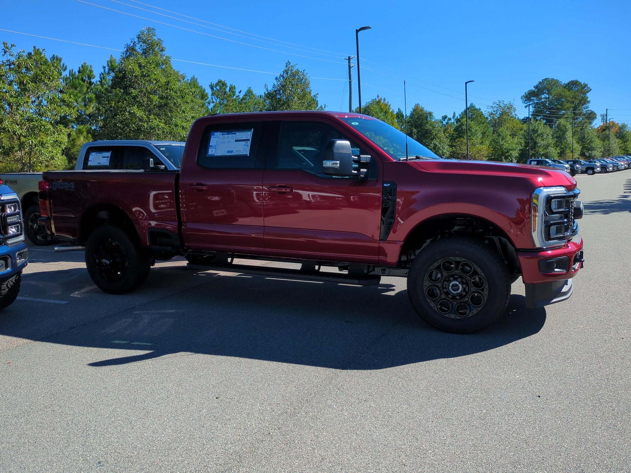 2027 Ford Super Duty F-250 SRW XLT