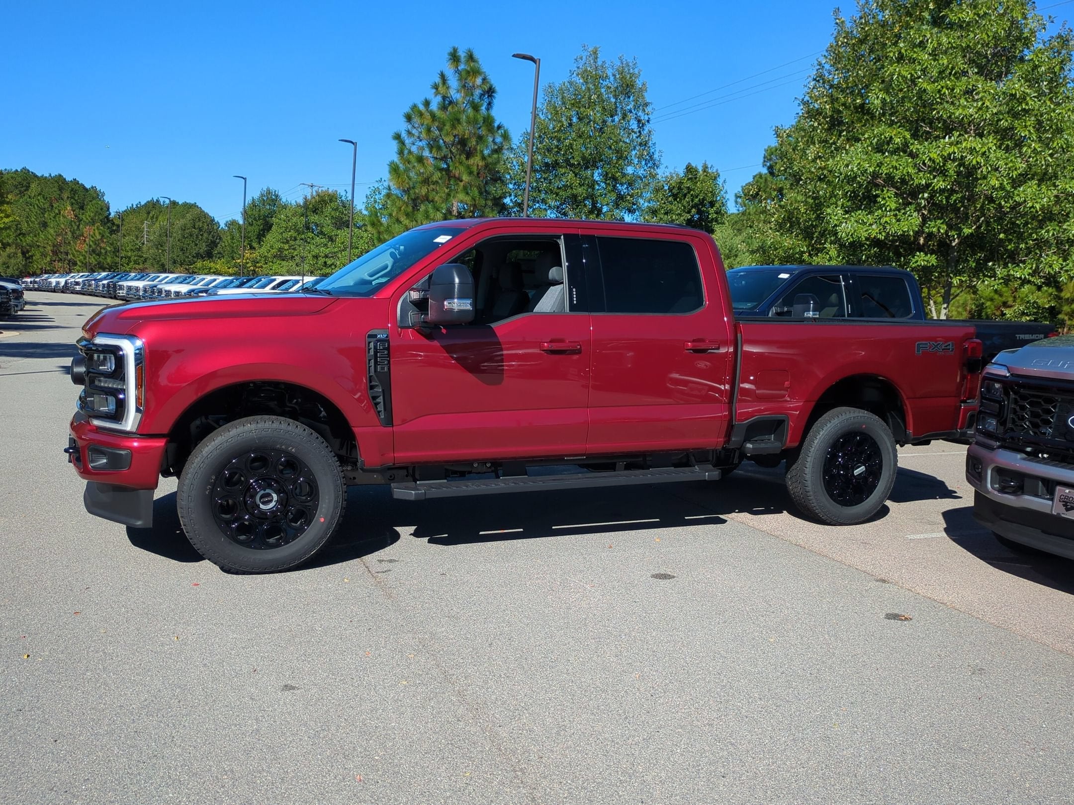 2027 Ford Super Duty F-250 SRW XLT