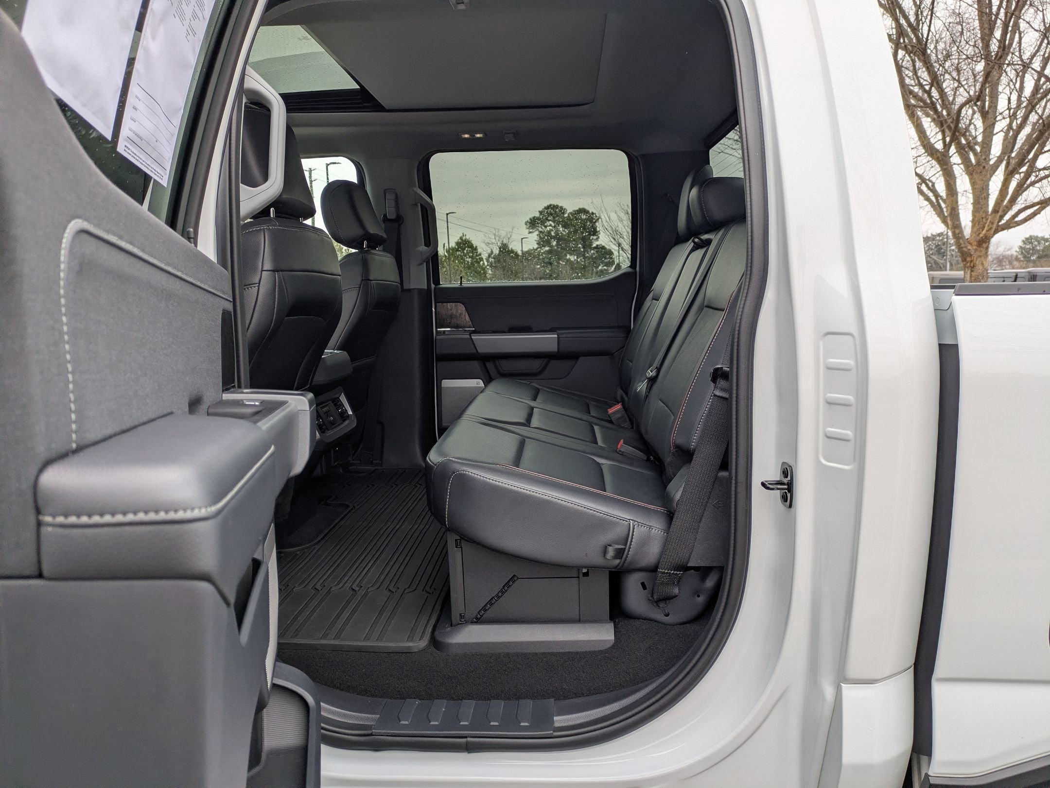 2024 Ford Super Duty F-250 SRW LARIAT