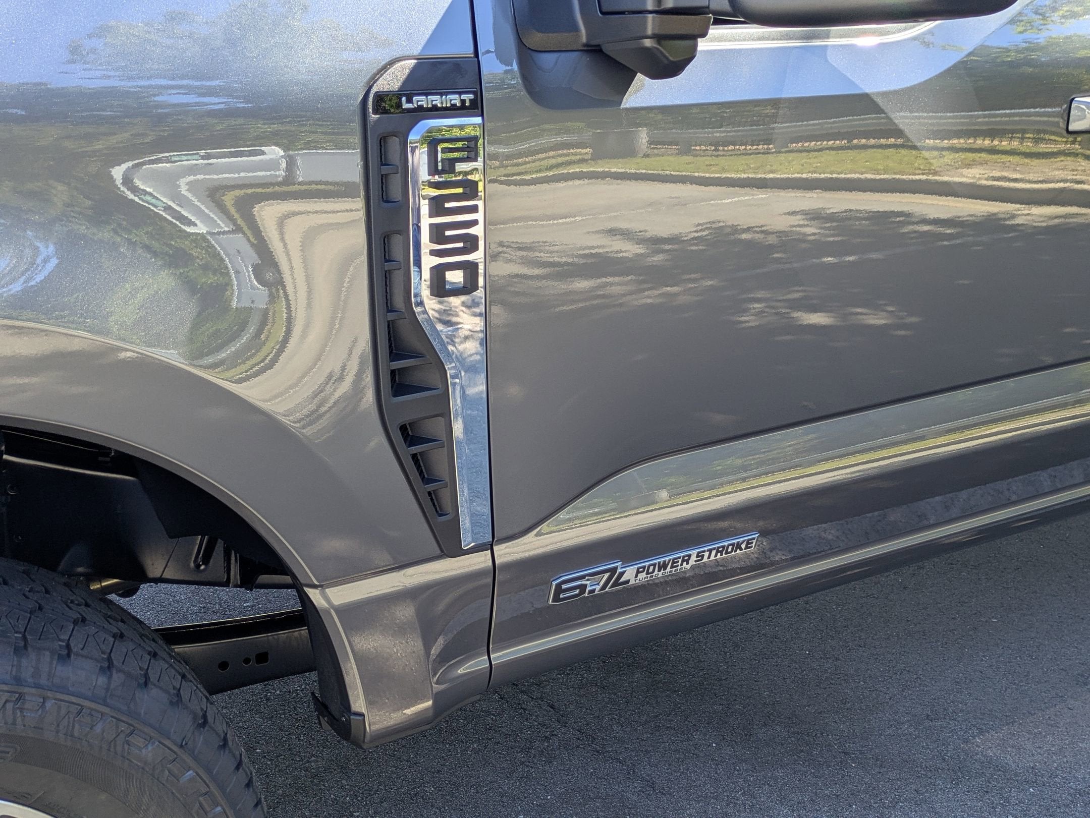 2026 Ford Super Duty F-250 SRW LARIAT