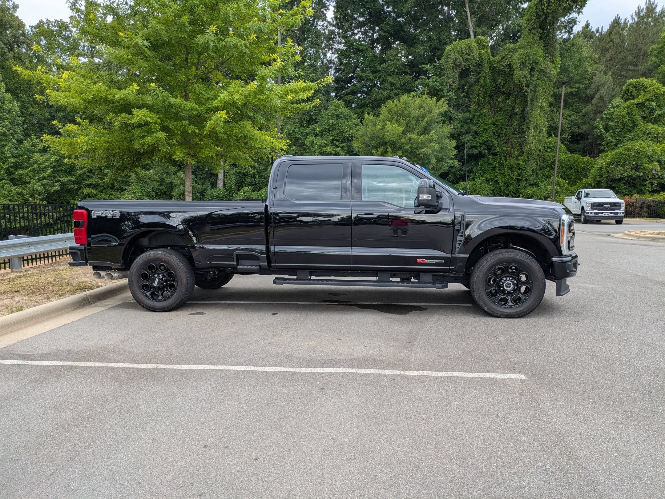 2025 Ford Super Duty F-350 SRW LARIAT