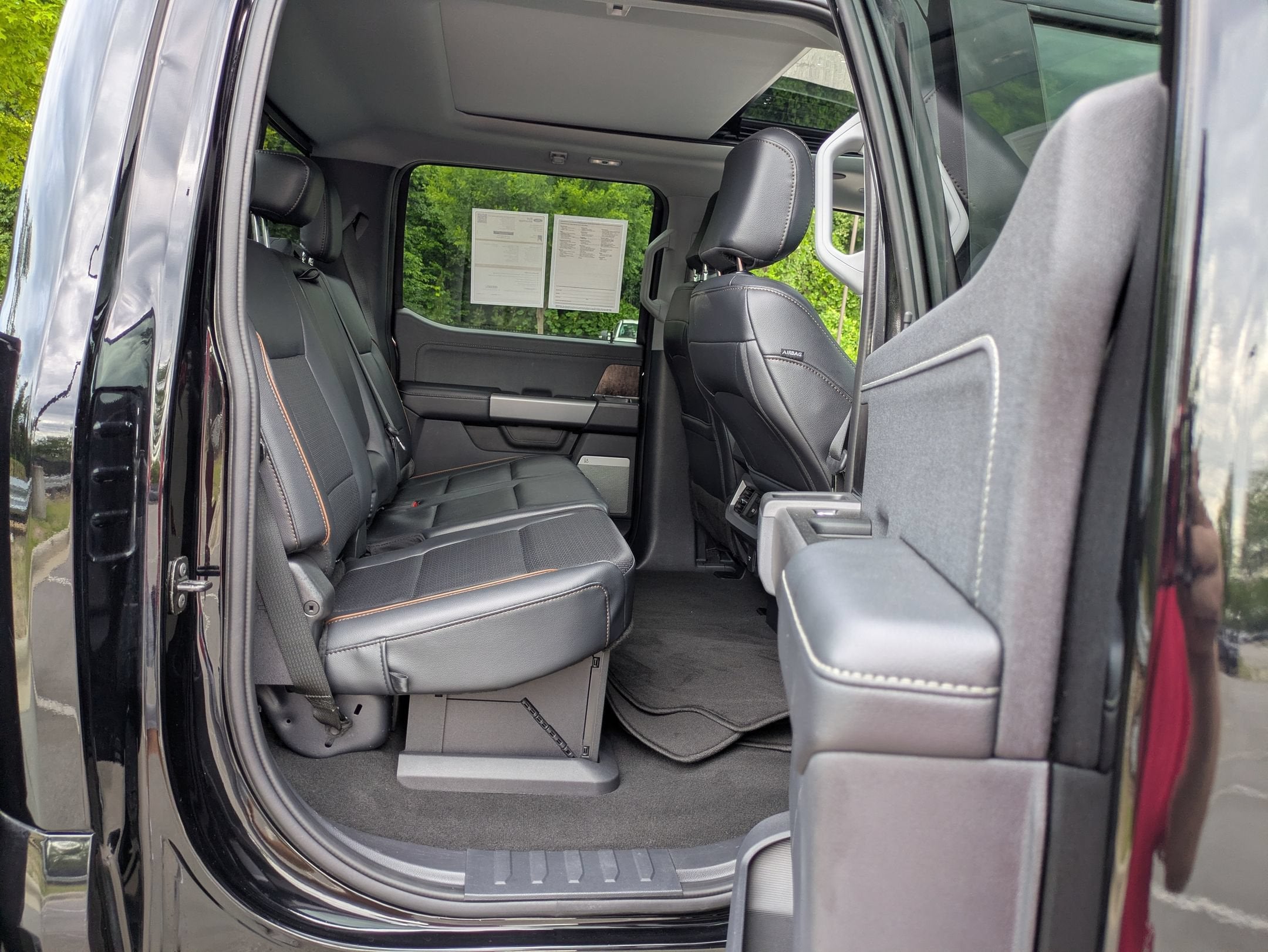 2025 Ford Super Duty F-350 SRW LARIAT