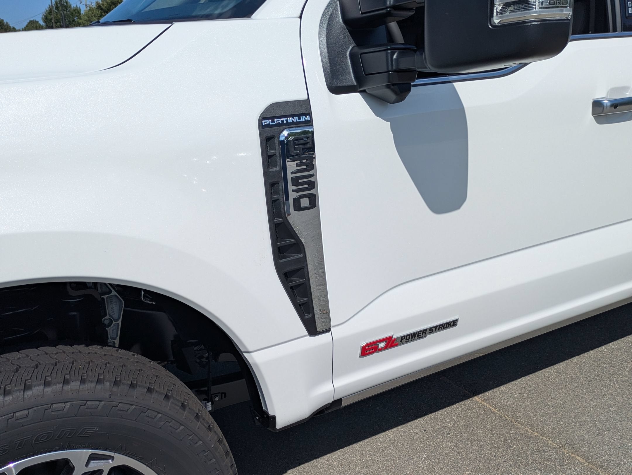 2026 Ford Super Duty F-350 SRW Platinum