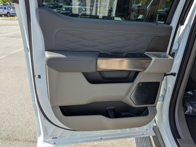 2026 Ford Super Duty F-350 SRW Platinum