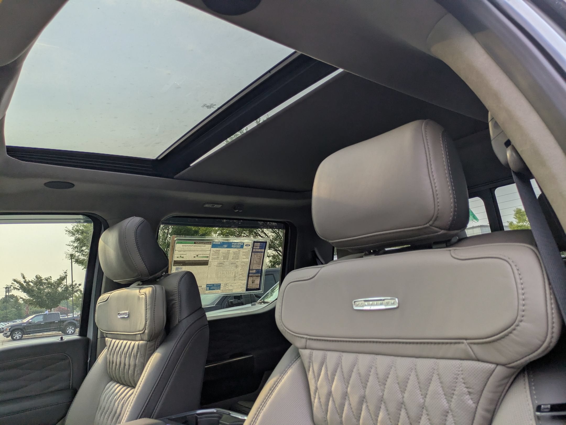 2026 Ford Super Duty F-350 SRW Platinum