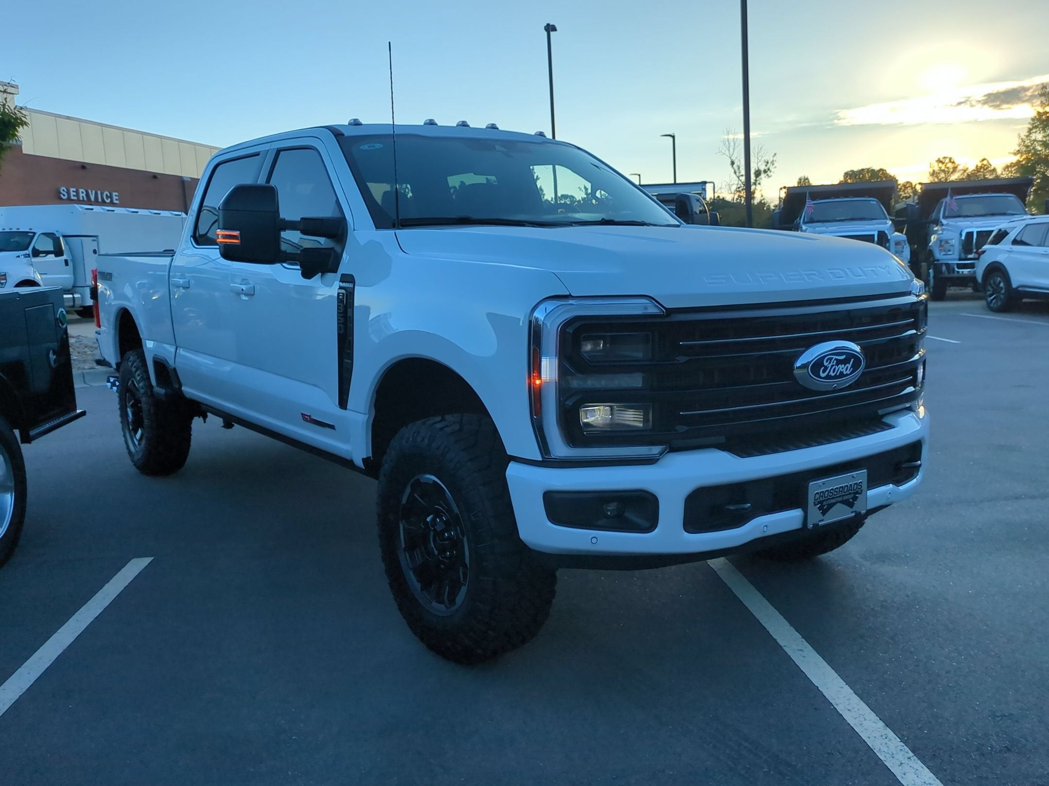 2027 Ford Super Duty F-350 SRW Platinum