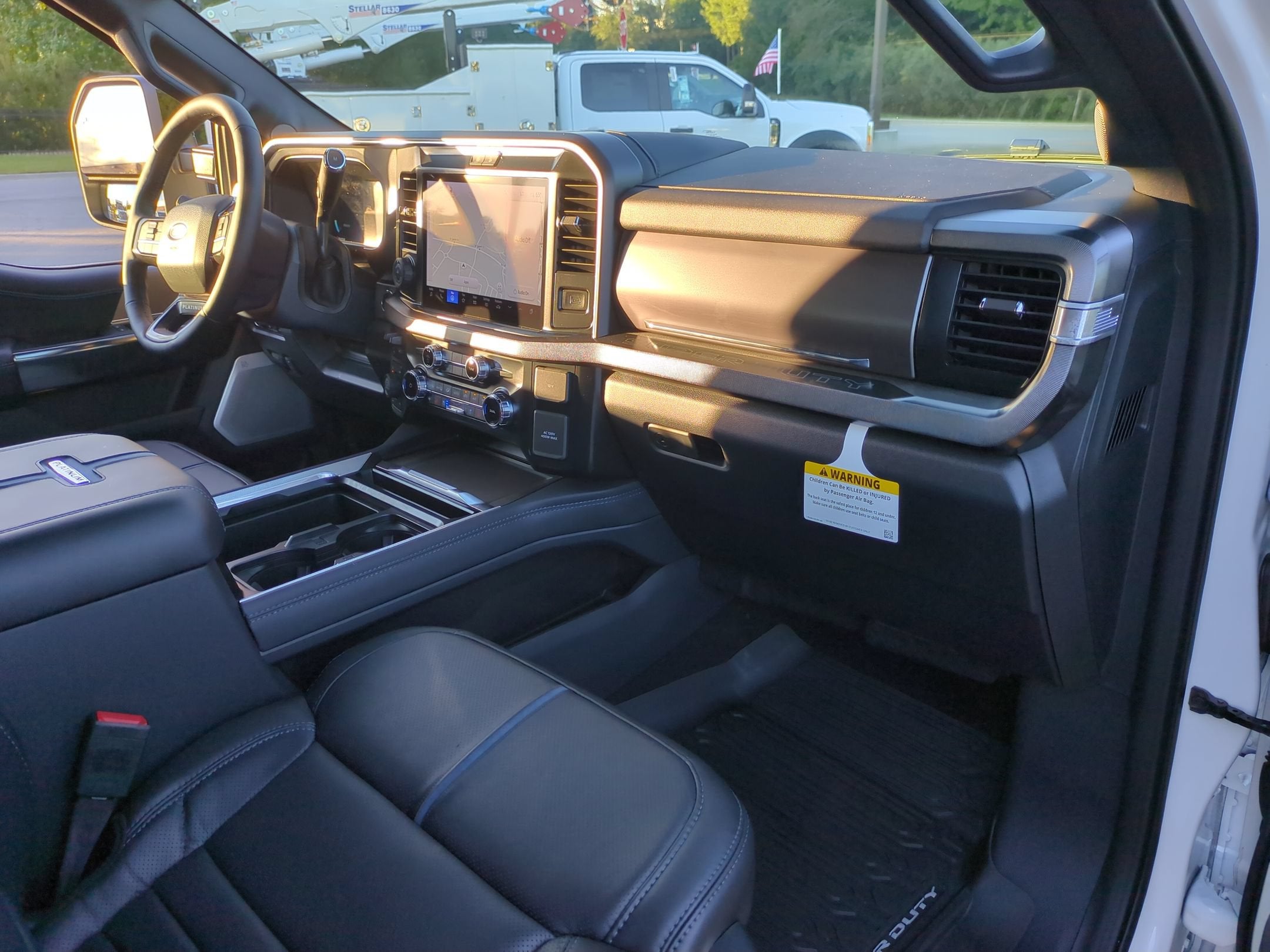 2027 Ford Super Duty F-350 SRW Platinum