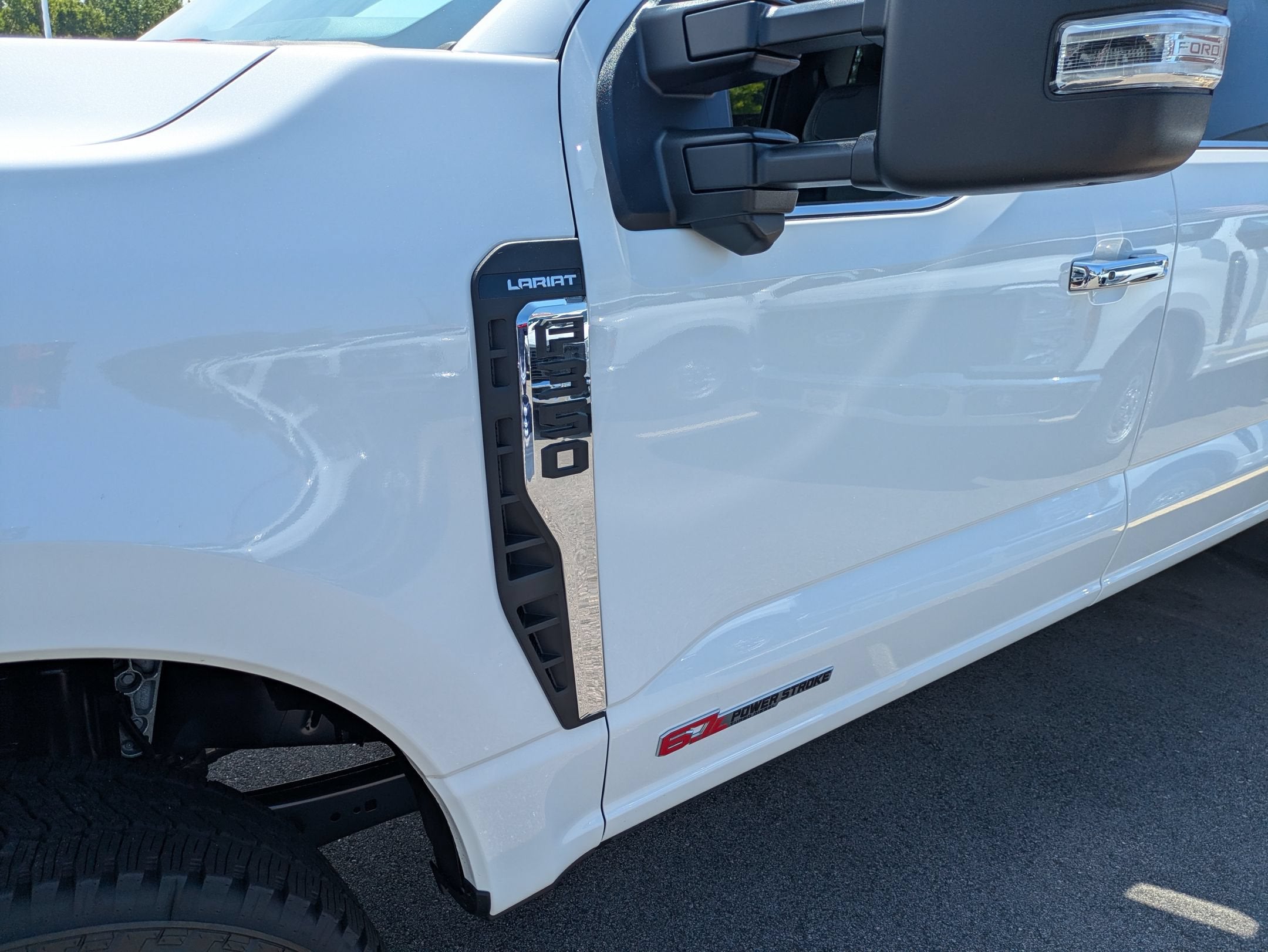 2026 Ford Super Duty F-350 SRW LARIAT