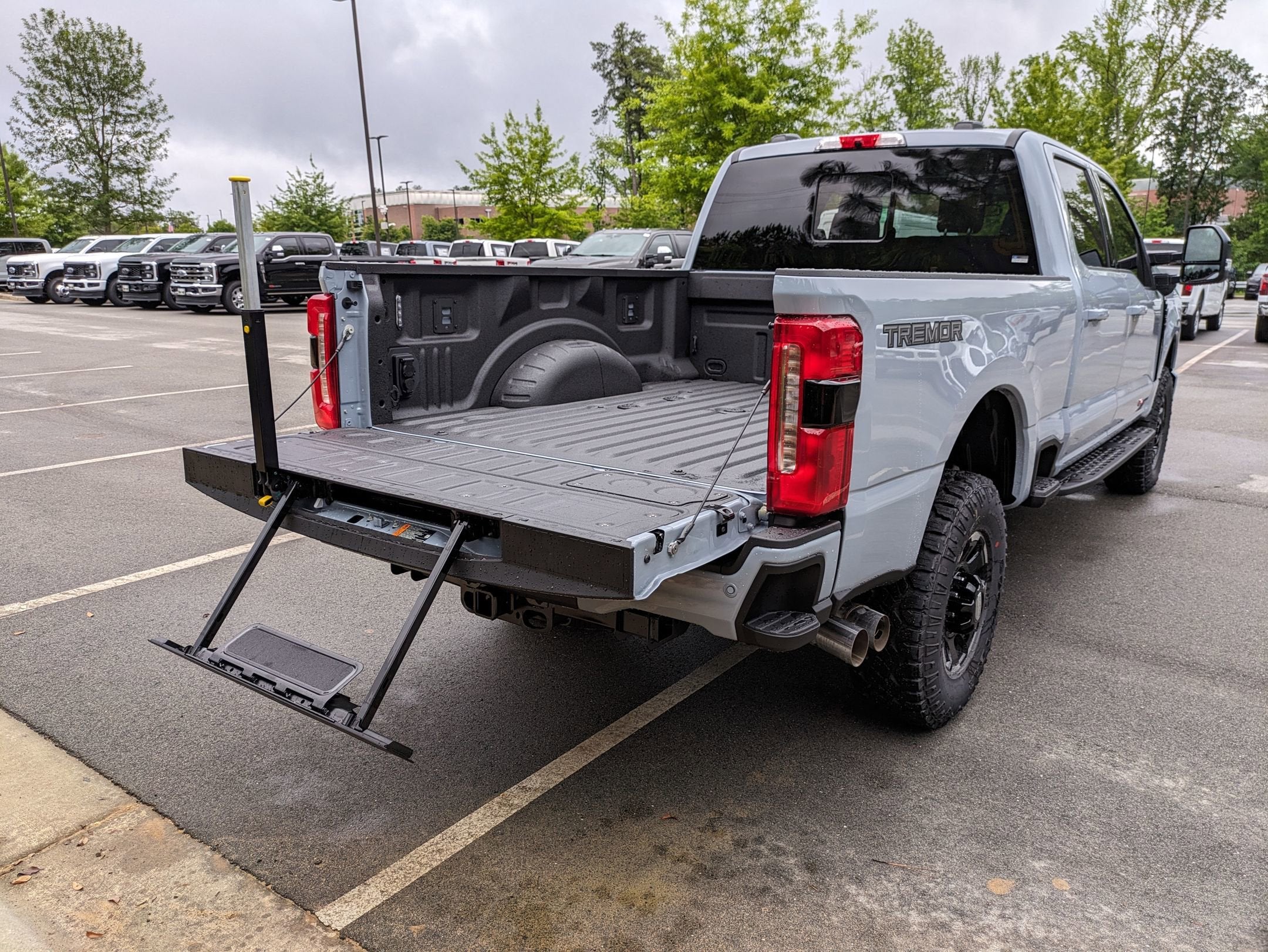 2025 Ford Super Duty F-350 SRW LARIAT