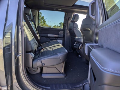 2026 Ford Super Duty F-350 SRW Platinum