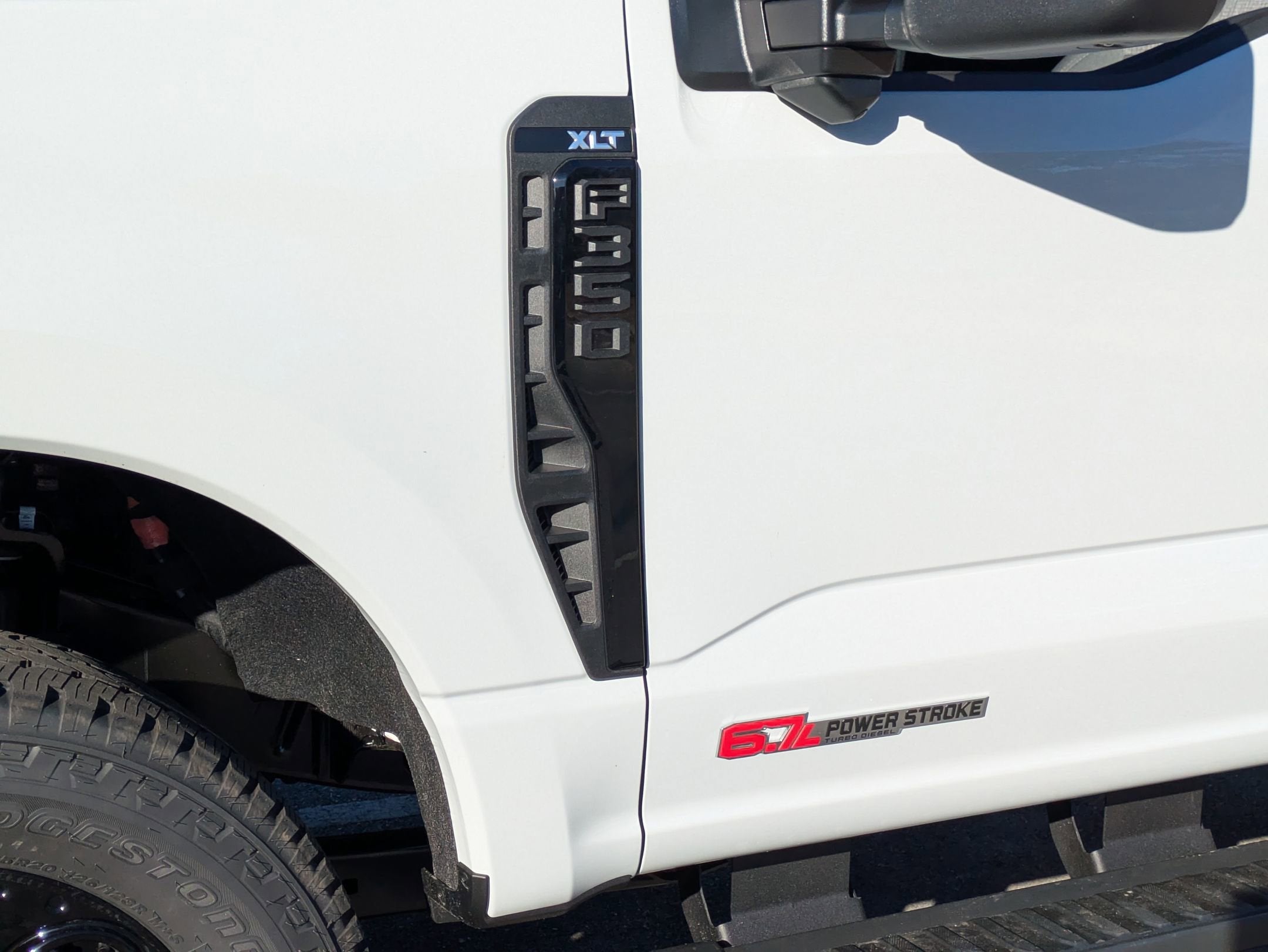 2026 Ford Super Duty F-350 SRW XLT