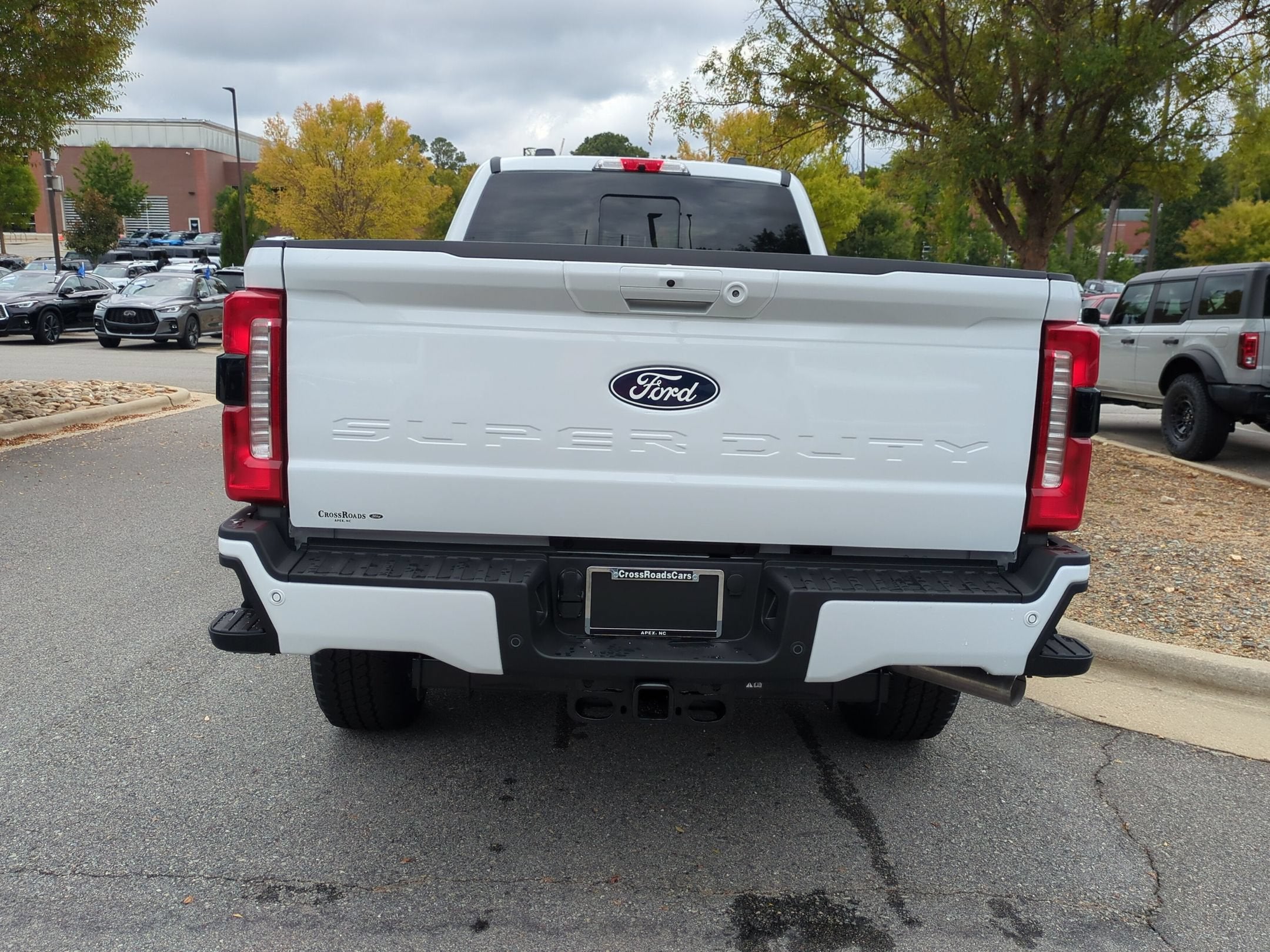 2027 Ford Super Duty F-350 SRW XLT