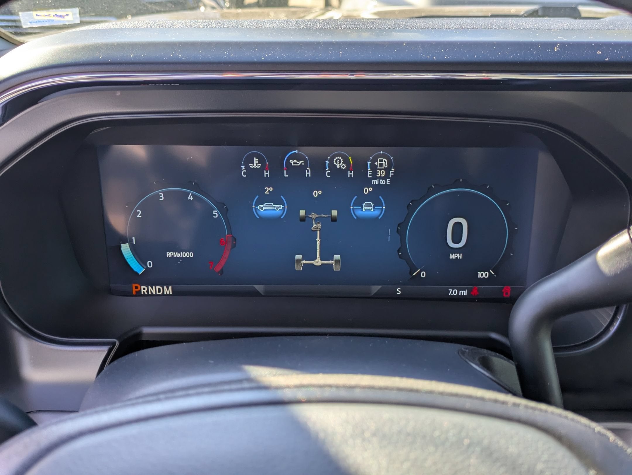 2027 Ford Super Duty F-350 SRW XLT