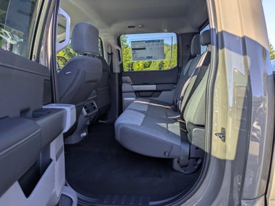 2027 Ford Super Duty F-350 SRW XLT
