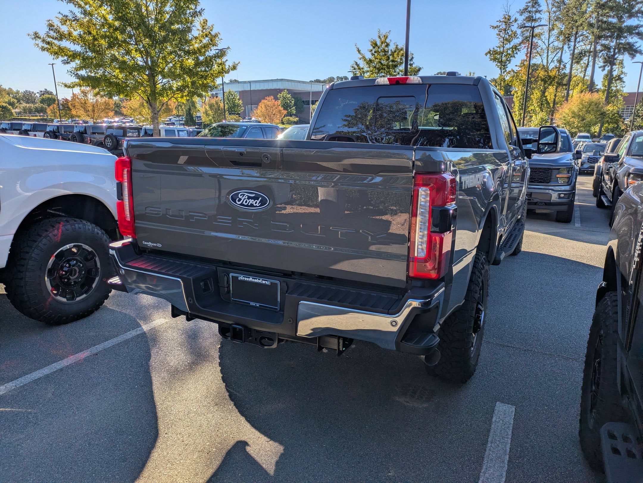 2027 Ford Super Duty F-350 SRW XLT