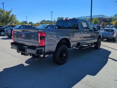2027 Ford Super Duty F-350 SRW XLT