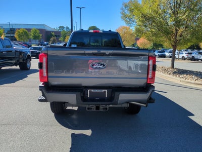 2027 Ford Super Duty F-350 SRW XLT
