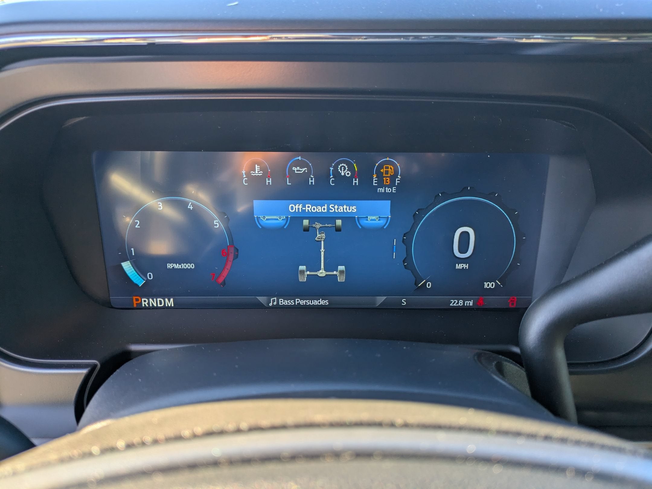 2027 Ford Super Duty F-350 SRW XLT