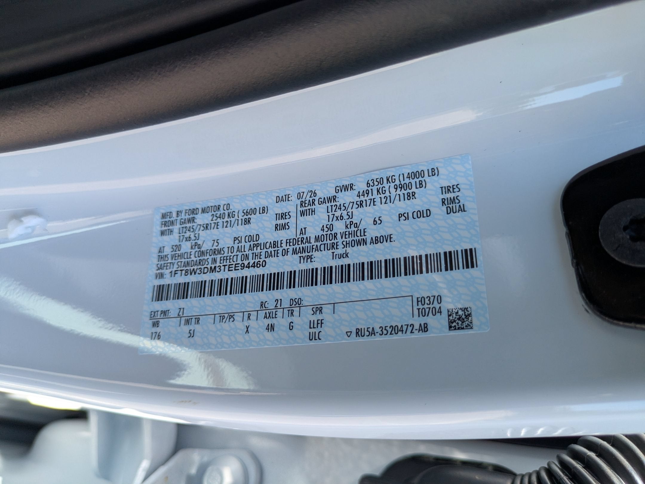 2026 Ford Super Duty F-350 DRW LARIAT