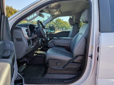2027 Ford Super Duty F-350 DRW XL