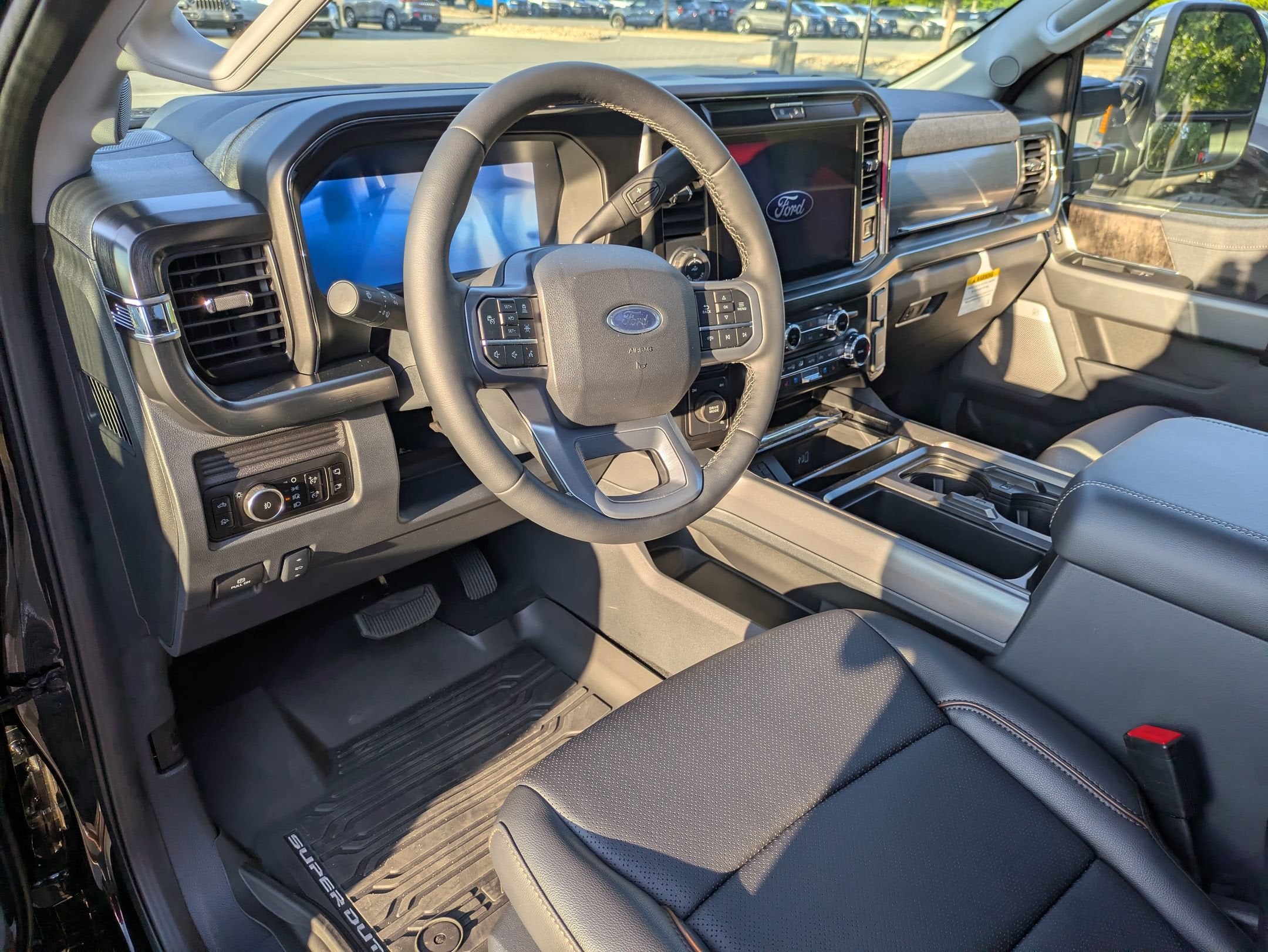 2026 Ford Super Duty F-350 DRW LARIAT